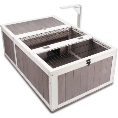 Lesena ograda za male živali 0878