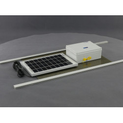 Komplet avtomatskega odpiranja in zapiranja kokošnjaka MLP SO60 s solarnim panelom
